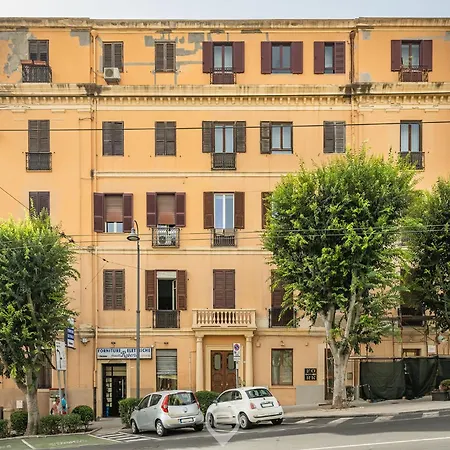 Le Scale Sul Porto Apartmán