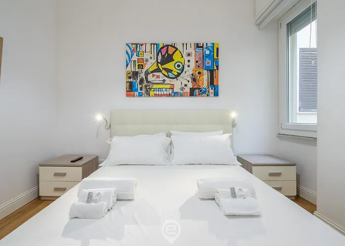 Le Scale Sul Porto 公寓