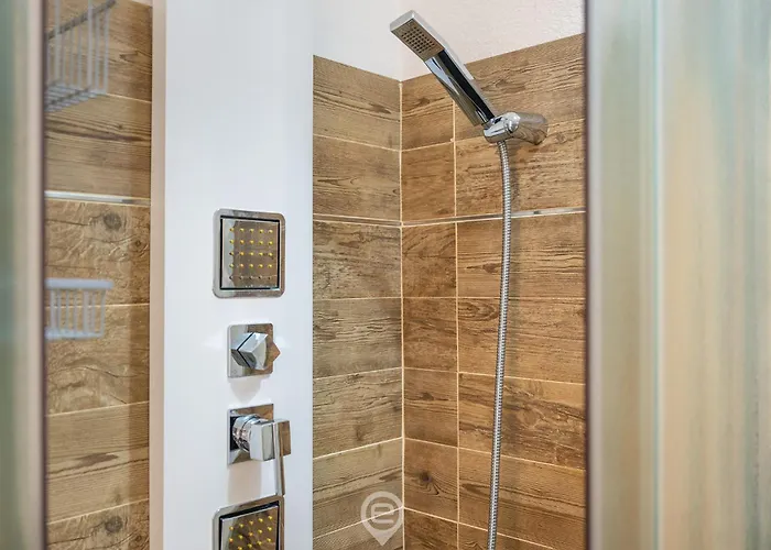 Le Scale Sul Porto 公寓